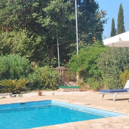 Kalokairi فيلة Áfra